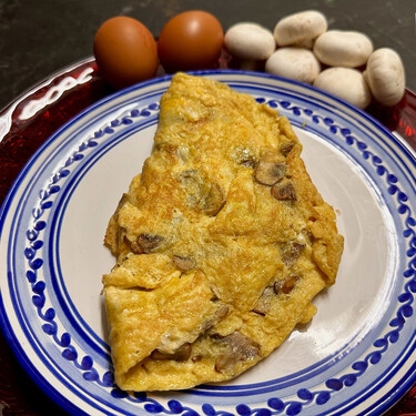 Tortilla de champiñones, receta fácil con setas
