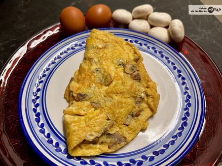 Tortilla de champiñones, receta fácil con setas