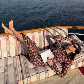 Acaban de llegar a Zara, Mango y más tiendas los cinco vestidos para ir elegante y fresquita esta primavera 