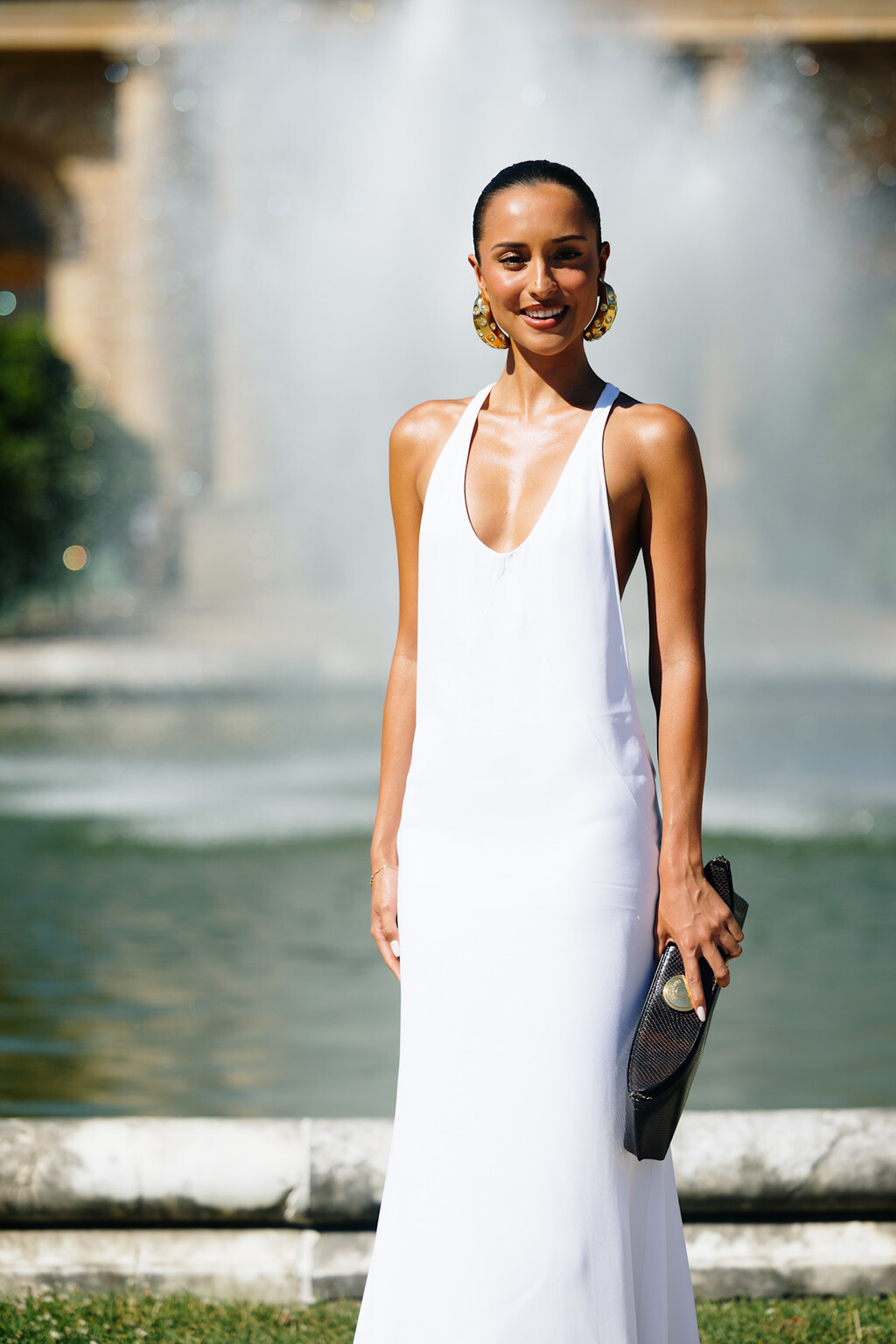 Cinco vestidos de lino que son una inversión para este verano (y todos los que vendrán) rebajados en El Corte Inglés  