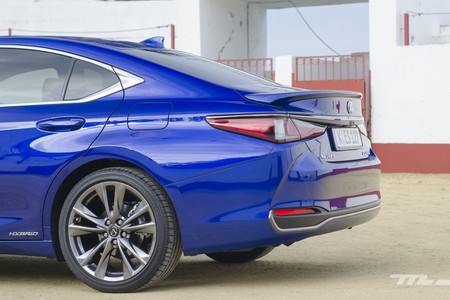 Lexus Es 300h 2019 Prueba 012