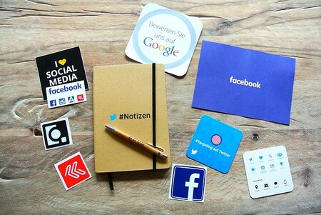 Las burbujas de información podrían ser un mito: informarse por redes sociales podría facilitar una mayor pluralidad, no menos