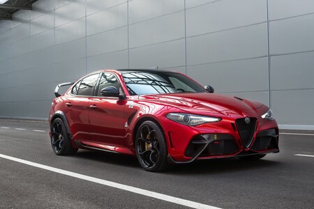 ¡Agotado! Alfa Romeo ha vendido las 500 unidades el poderoso Giulia GTA y GTAm