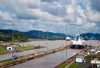 Nuevas tarifas para visitar el Canal de Panamá a partir de febrero de 2014