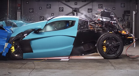 Video: Así es el doloroso crash test de un auto de 39.7 millones de pesos, el Rimac C_Two