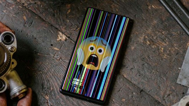 Movil Con Pantalla Rota