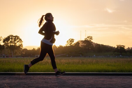 Una media maratón diferente, con un pelotón invisible, busca reunir fondos para la AECC y todavía puedes sumarte
