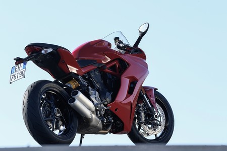 Ducati Supersport 2017 012