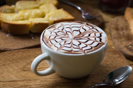 Receta de Latte de calabaza, una bebida caliente ideal para disfrutarse junto con un pan dulce