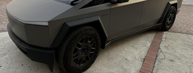 Un fanático y accionista de Tesla gastó millones en sus autos, hasta que su Cybertruck lo sacó de quicio durante los incendios de Los Ángeles. Ahora se deshizo de las acciones y demandó a la marca