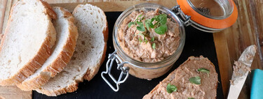 Paté de sardinas en conserva al estilo portugués, la mejor receta de aperitivo lista en cinco minutos