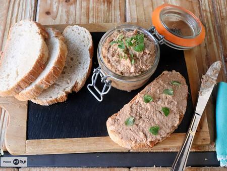 Paté de sardinas en conserva al estilo portugués, la mejor receta de aperitivo lista en cinco minutos