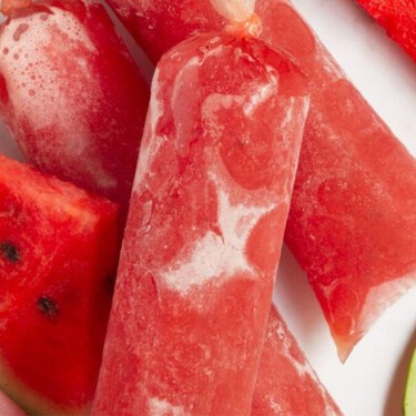 Cómo hacer bolis de sandía para el calor: sin azúcar refinada y con 4 ingredientes