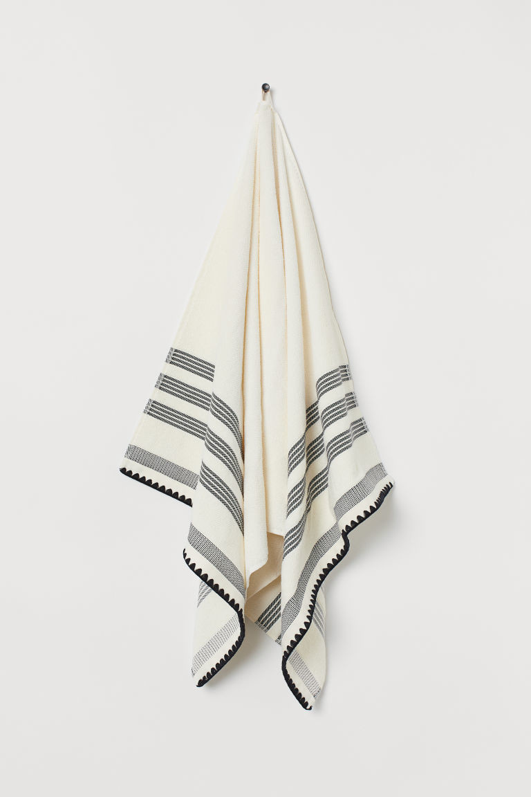 Quince accesorios a buen precio con los que actualizar el cuarto de baño