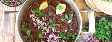 Birria de res, la receta mexicana perfecta para hacer tacos con tortillas de maíz