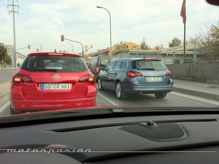 Opel Astra Sport Tourer 07