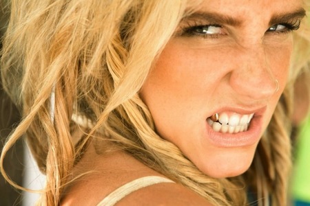 Ke$ha ya no sabe como dar el cante sin cantar