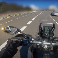 Esta tecnología avisa si hay vehículos en los puntos ciegos y de posibles accidentes, y vale para cualquier moto