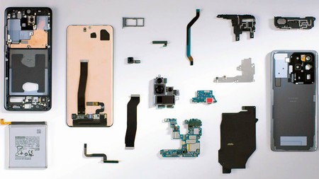 Samsung desmonta su Galaxy S20 Ultra y vuelve a montar las piezas en vídeo