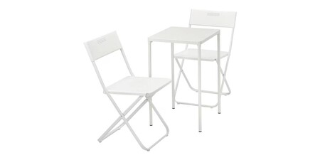 mesa y sillas FEJAN
