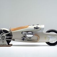 No, no es un cohete de la NASA. Es la última moto custom de BMW que celebra 100 años. Y se pone a 180 km/h