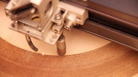 Vinilo madera grabación láser
