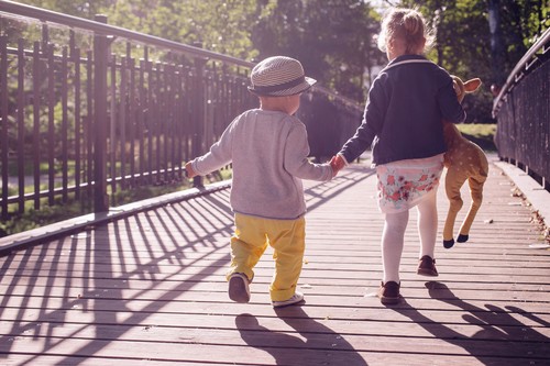 Las mejores ofertas de zapatillas para niños hoy en las rebajas: Adidas, Puma y Converse más baratas