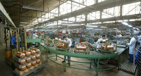 Las empresas manufactureras comienzan a levantar el vuelo