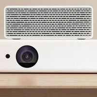¿Las pulgadas de tu "tele" se quedan cortas? Prueba las 300 que permite este proyector de Xiaomi, el iNovel Me2