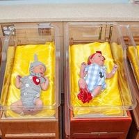 Un hospital celebra el aniversario de "El mago de Oz" disfrazando a los bebés de sus personajes, ¡y se ven así de lindos!