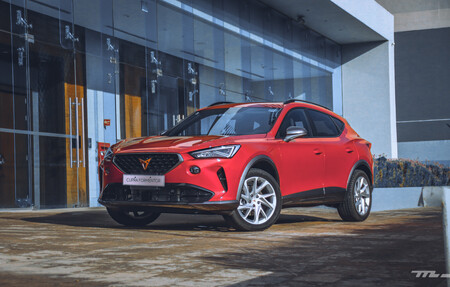 CUPRA Formentor MID, lo manejamos: la esencia de CUPRA en un paquete más accesible para el día a día