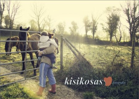 Kisikosas nos ofrece sesiones de fotografía familiar y la posibilidad de aprender sobre este arte