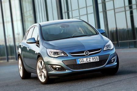 Opel Astra 2012