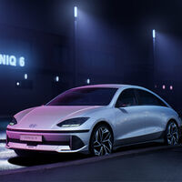 Ya conocemos el precio del Hyundai IONIQ 6. El nuevo coche eléctrico de la firma coreana llegará muy pronto a las calles