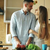 La ciencia de estar soltero: un macroestudio advierte que el bienestar cae en picado si no has tenido pareja a los 25 