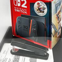 GameStop destruyó unidades de Nintendo Switch 2 al grapar sus tickets en la caja. Ahora, una de las consolas dañadas se está subastando 