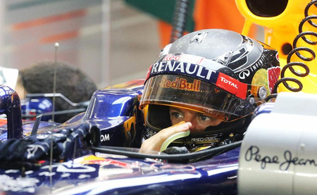Sebastian Vettel marca el mejor tiempo en la segunda sesión de entrenamientos libres en Singapur