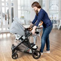 Amazon tiene rebajado a un precio irresistible este cochecito Graco Near2Me para bebés de 0 a 4 años que incluye saco y funda para lluvia