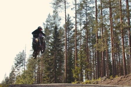 Suzuki Gsx R 1000 Cross 1