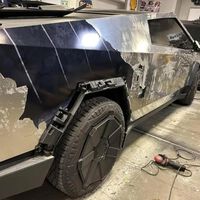 A carroceria “blindada” do Cybertruck pode ser destruída por simples adesivos — por isso, a Tesla resolveu encerrar seu serviço de envelopamento 