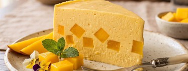 Cómo hacer una gelatina de mango con yogur sin azúcar: queda cremosita, es fácil y con pocos ingredientes
