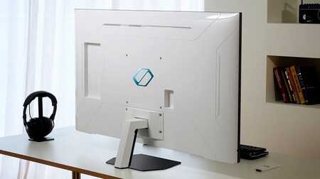 Samsung Odyssey Neo G7 G70nc Tras