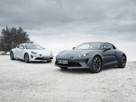 Los Alpine A110 Pure y Légende rinden tributo a un auto que es un homenaje en sí mismo