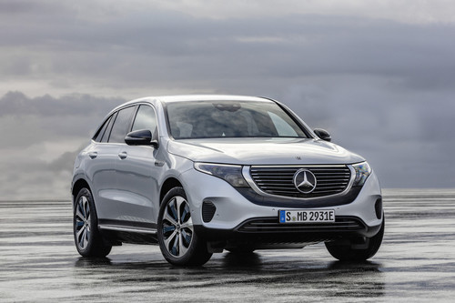 Mercedes-Benz EQC, al descubierto: así es el último coche eléctrico de Daimler, con 450 km de autonomía