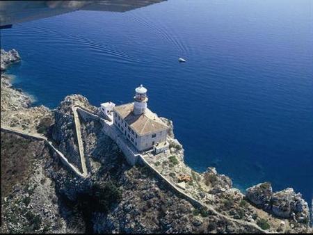 Faro Palagruža