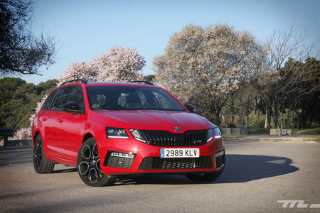 Skoda Octavia Combi RS 245 frontal parado