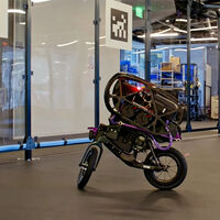 Están enseñando a robots a hacer acrobacias en moto. Y lo hacen mejor que cualquier piloto humano. La diferencia: lo han aprendido en minutos, y da miedo 