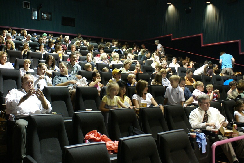 Todavía hay gente que no entiende que necesitamos las salas de cine por un motivo que va más allá de cómo cada uno prefiera ver las películas