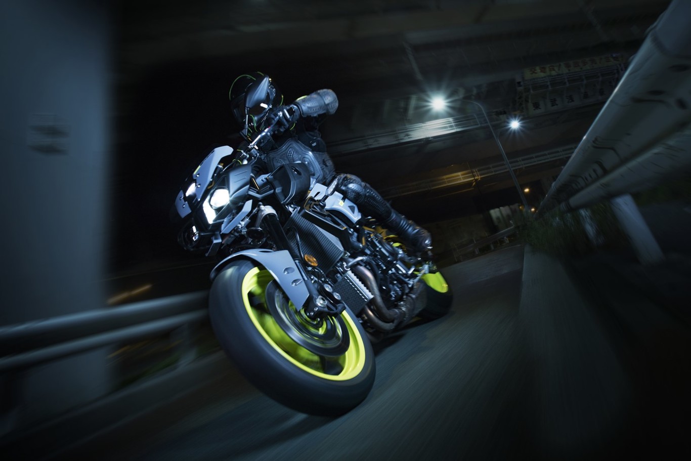 Yamaha MT-10, un rayo de oscuridad