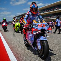 A Marc Márquez se le ha acabado la magia, y su última caída cuando podía volver a ganar en MotoGP lo demuestra 